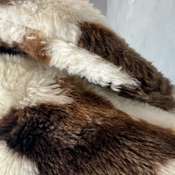 BLANKNYC cow print faux fur jacket size S - Picture 15 of 16